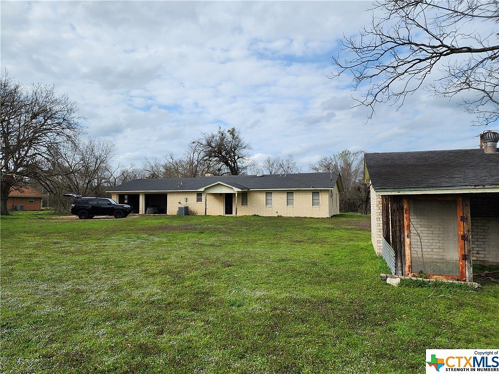 208 County Road 173, Marlin, TX 76661 | Zillow