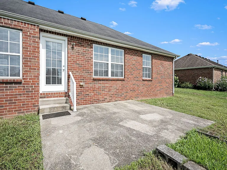 9002 Macbeth Dr — Photo 21