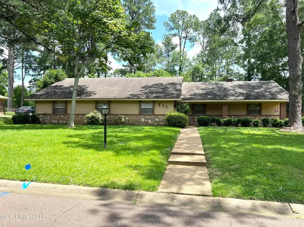 811 Rutherford Dr, Jackson, MS 39206
