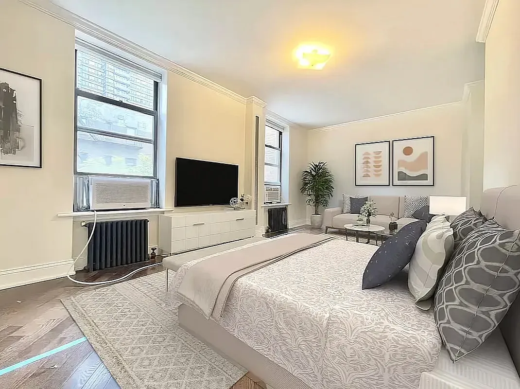 352 East 50th Street — Photo 3