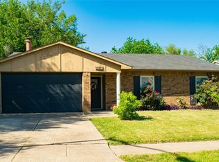 6921 Fallbrook Ct, Fort Worth, TX 76120