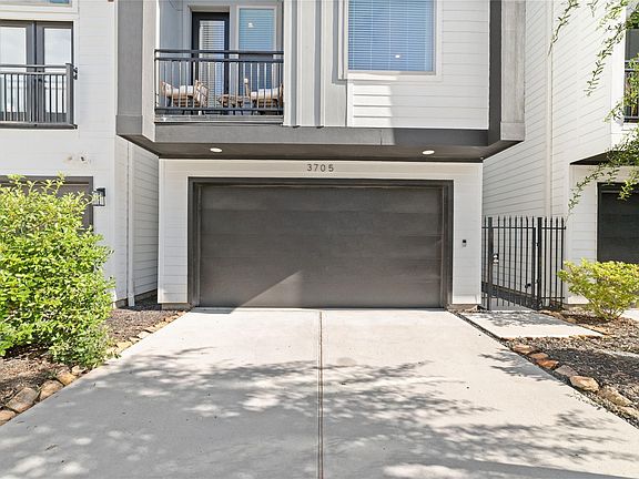 3rd image of 3705 Creekmont Green Ln