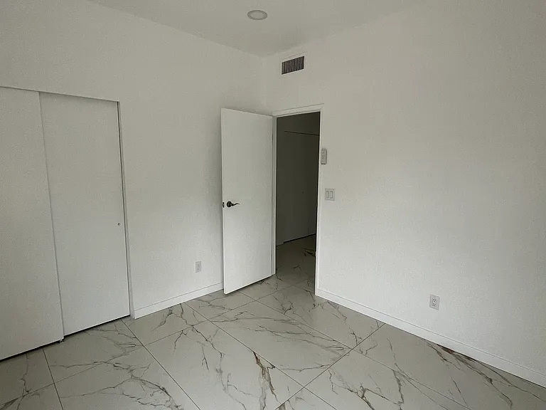 5540 N Mica Mountain Dr — Photo 25