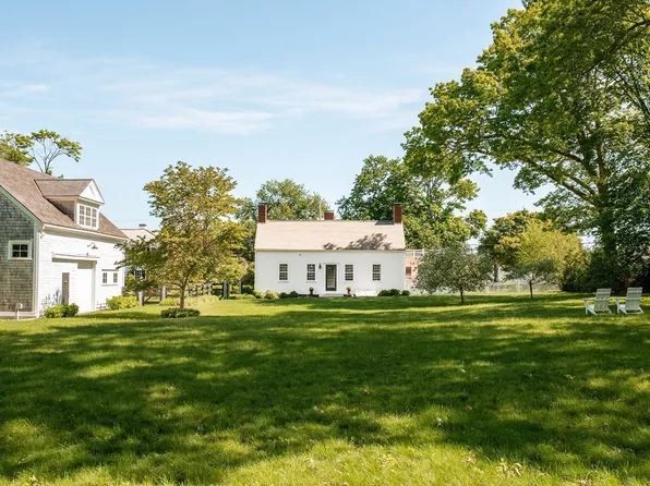 205 Powder Point Ave, Duxbury, MA 02332