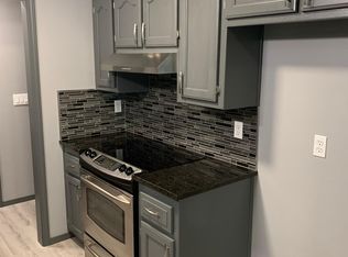 4050 S Miranda Ct, Springfield, MO 65807