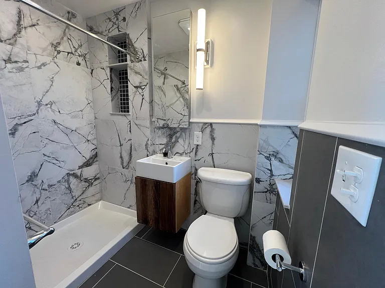 2019 S Beechwood St #2 — Photo 9