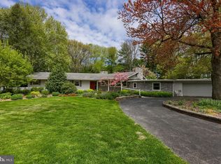 319 E Oregon Rd, Lititz, PA 17543