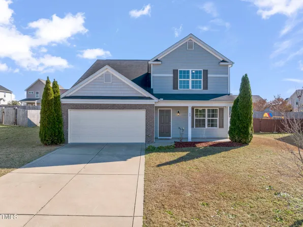 89 Botanical Ct, Bunnlevel, NC 28323