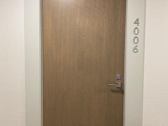 4th image of 251 Jarvis St #4006