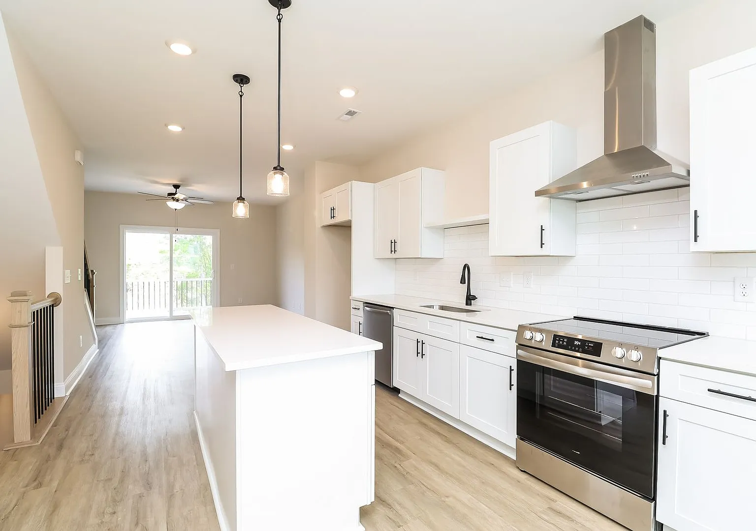 3-Bedroom, 3.5 Bath Townhome for Rent in Charlotte, NC | Attached Garage & Modern Kitchen — Photo 3