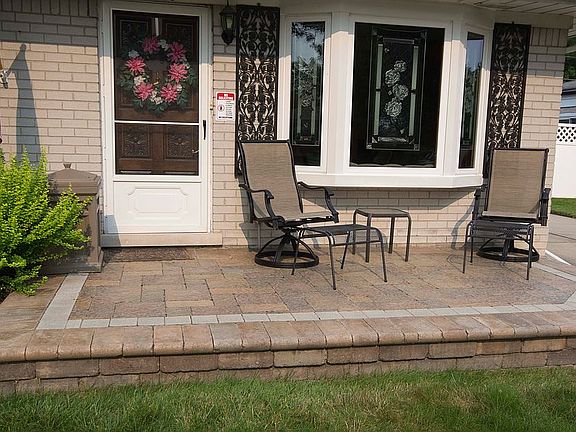 2nd image of 35351 Blairmoor Dr