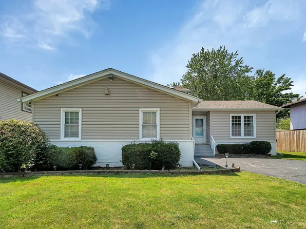 17486 Eastgate Dr, Country Club Hills, IL 60478