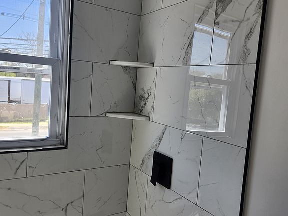 5th image of 623 Lincoln Blvd #623
