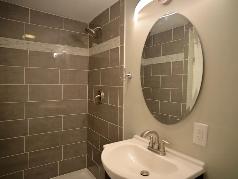 467 Taylor St — Photo 16