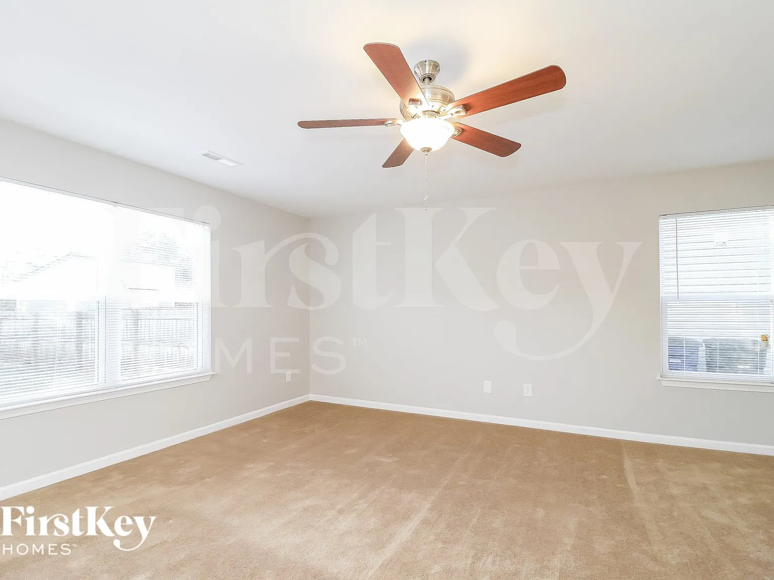3 bed, 2.5 bath, 1507 sqft, $1,630 — Photo 3