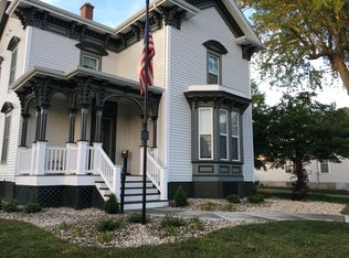 302 E 1st North St, Carlinville, IL