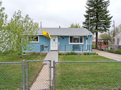 326 Cribbon Ave, Cheyenne, WY, 82007