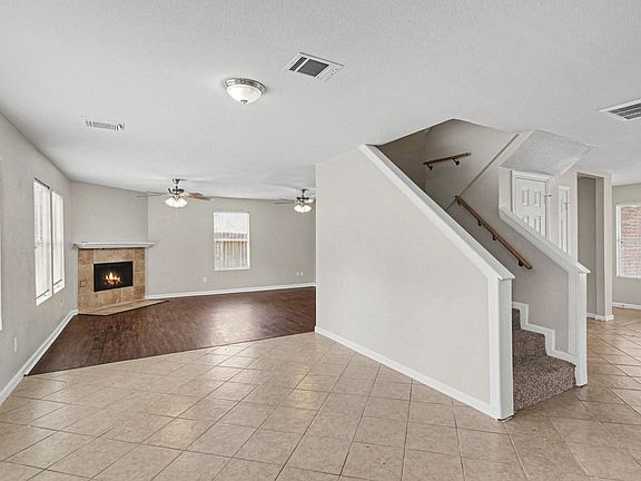 3rd image of 18481 Sunrise Oaks Ct