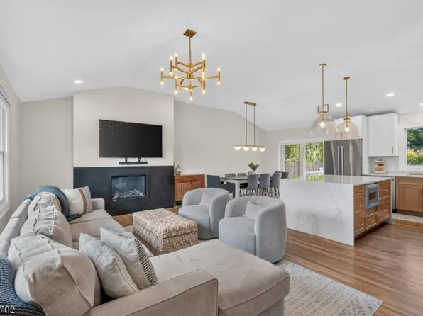 47 Lewis St, Cranford Twp., NJ 07016