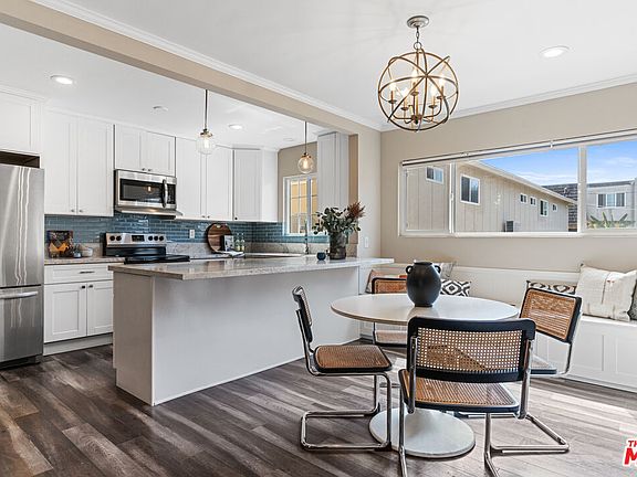 3rd image of 540 Evergreen St APT 1
