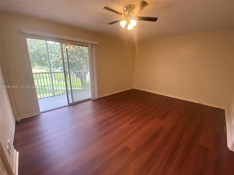 800 SW 131st Ave #311F — Photo 11
