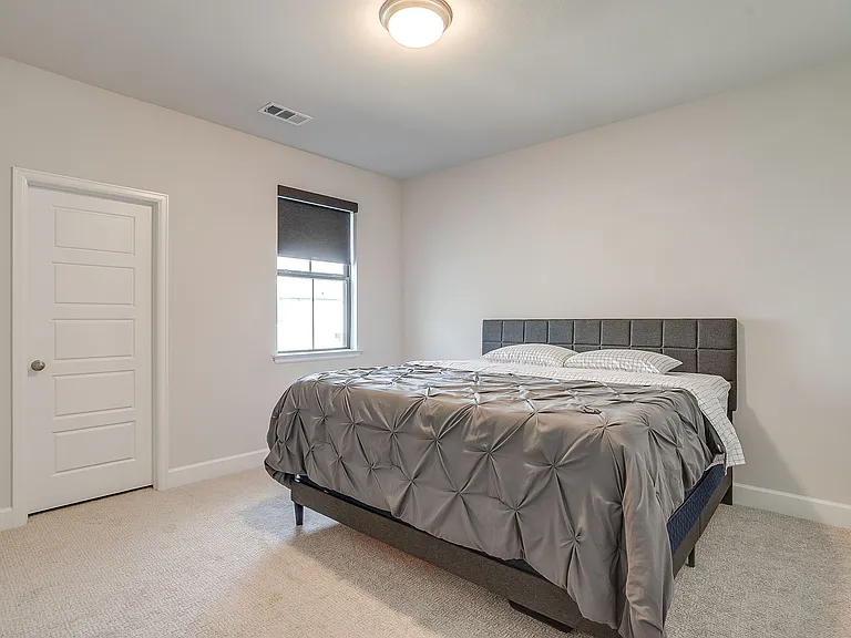 2113 Domingo Dr — Photo 30
