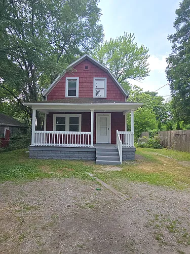 3827 1/2 Lockwood Ave Photo 1 3827 1/2 Lockwood Ave Photo 1