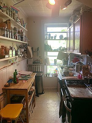 4th image of 265 11th St #2