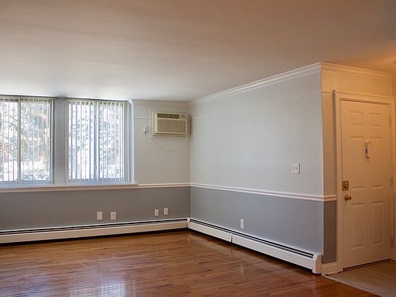 3rd image of 119-125 Perrin St #26d8d5db3