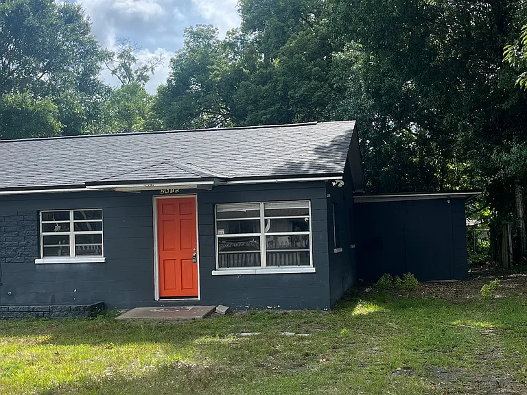 2615 S Laurel Ave — Photo 1