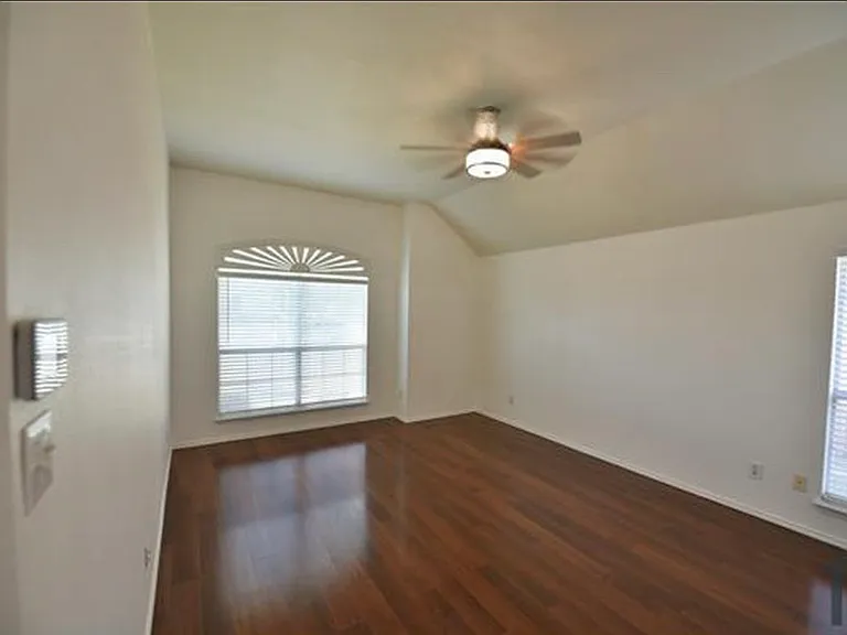 4317 Palmdale Dr — Photo 13