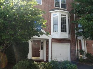 4210 Lower Park Dr, Fairfax, VA 22030