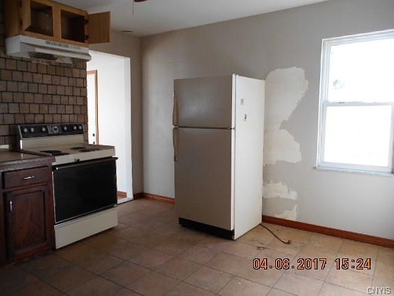 4th image of 109 Hoover Dr
