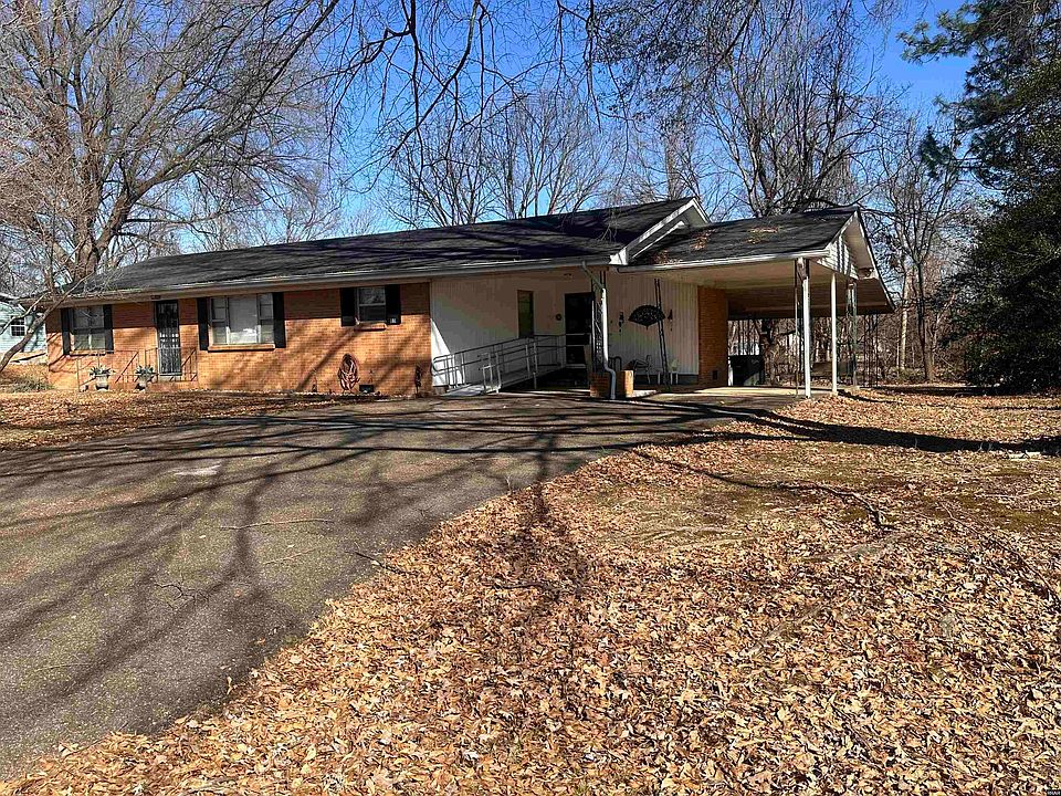2nd image of 108 Virginia Dr #108