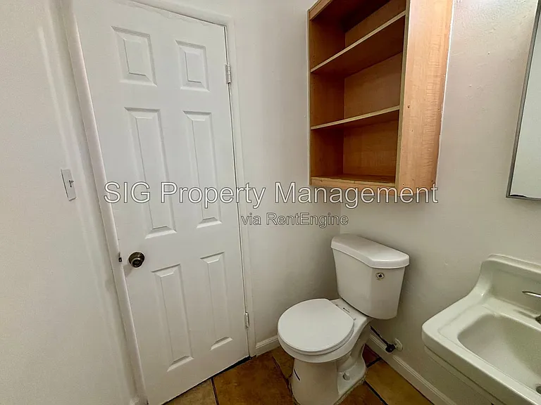 13226 Maclay St #5 — Photo 9