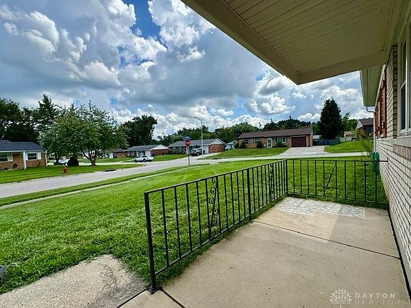 5th image of 7201 Carmelita Dr