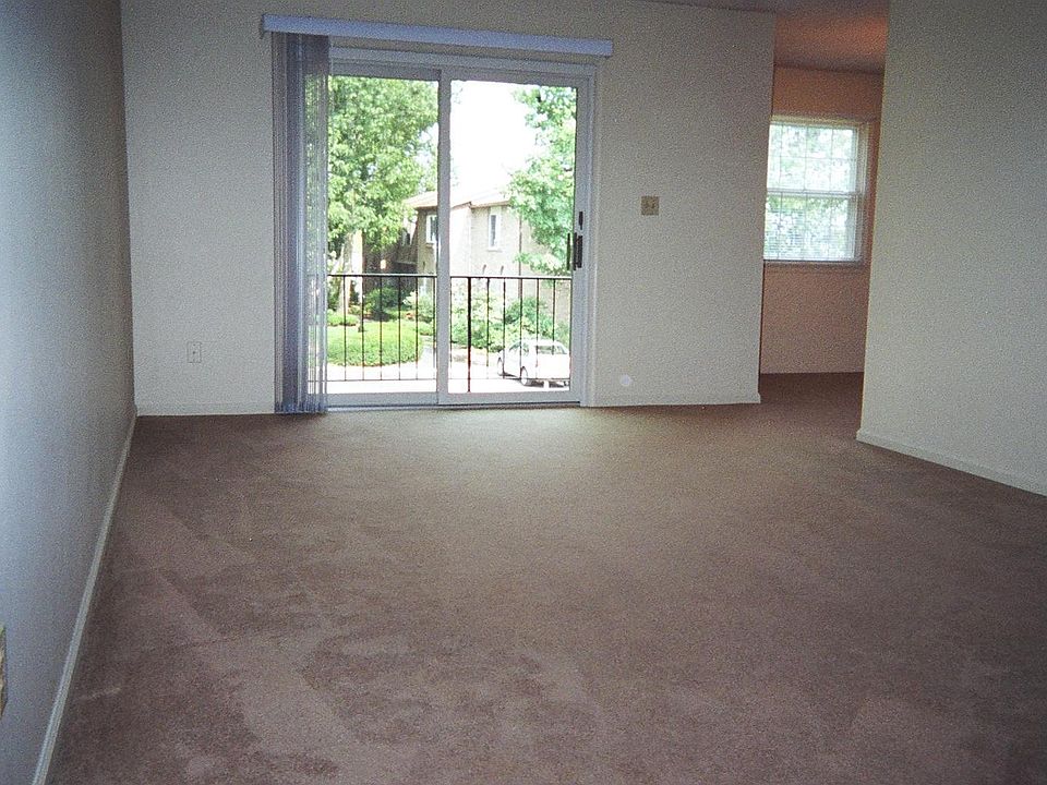 1st image of 585 Galen Dr