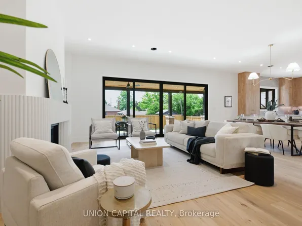 106 Hawthorn Ave, Whitchurch Stouffville, ON L4A 4S9