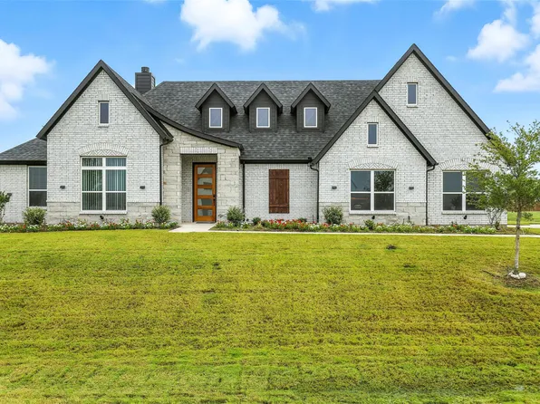 3141 Claire Dr, Midlothian, TX 76065
