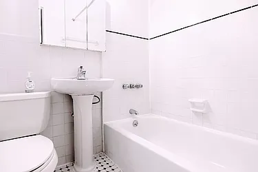 Rented by HOLTON REAL ESTATE INC.