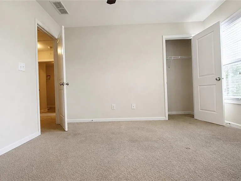 2132 Greencrest Cir — Photo 22