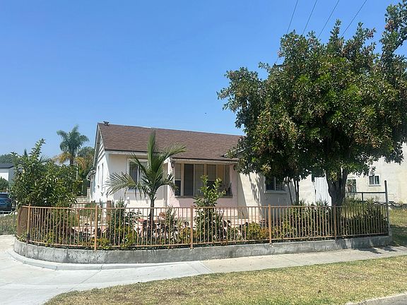 3rd image of 8801 Rosecrans Ave