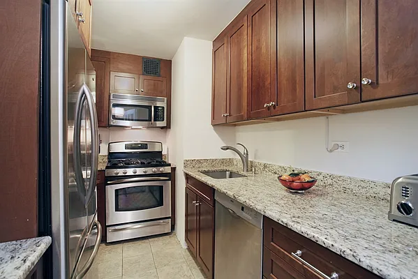Sold by Corcoran | media 2