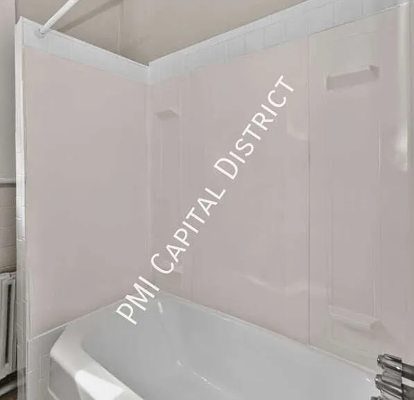 687 Myrtle Ave #2 — Photo 20