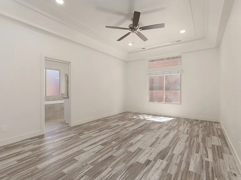 1584 N Raven Ln — Photo 17