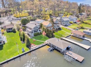345 Lakeside Blvd, Hopatcong, NJ 07843