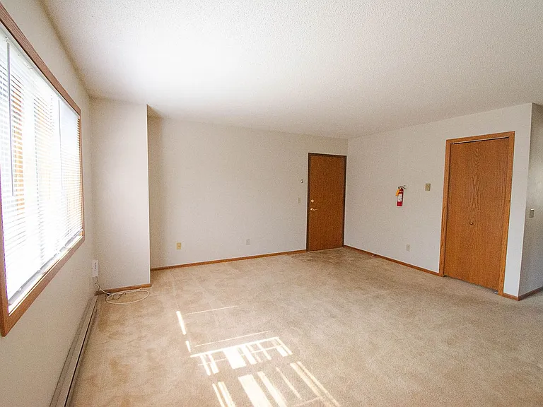 3607 10th Ln NW #16 — Photo 4