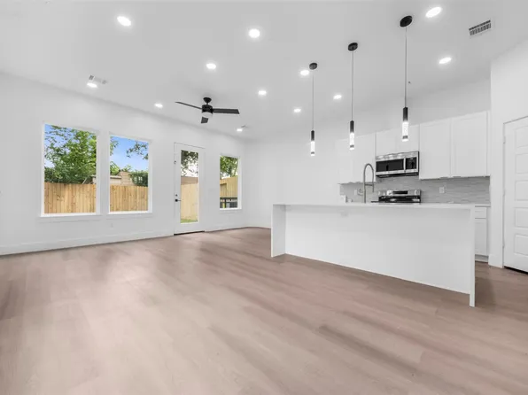 6817 Paris St, Houston, TX 77021