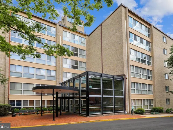 4970 Battery Ln APT 408, Bethesda, MD 20814