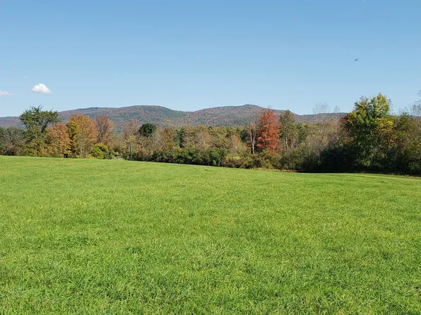 882 Bump Road, Clarendon, VT 05759